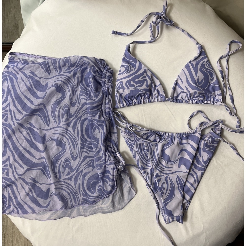 Make Me Chic Womens Small 3 Pc. Swimsuit  Purple String Bikini